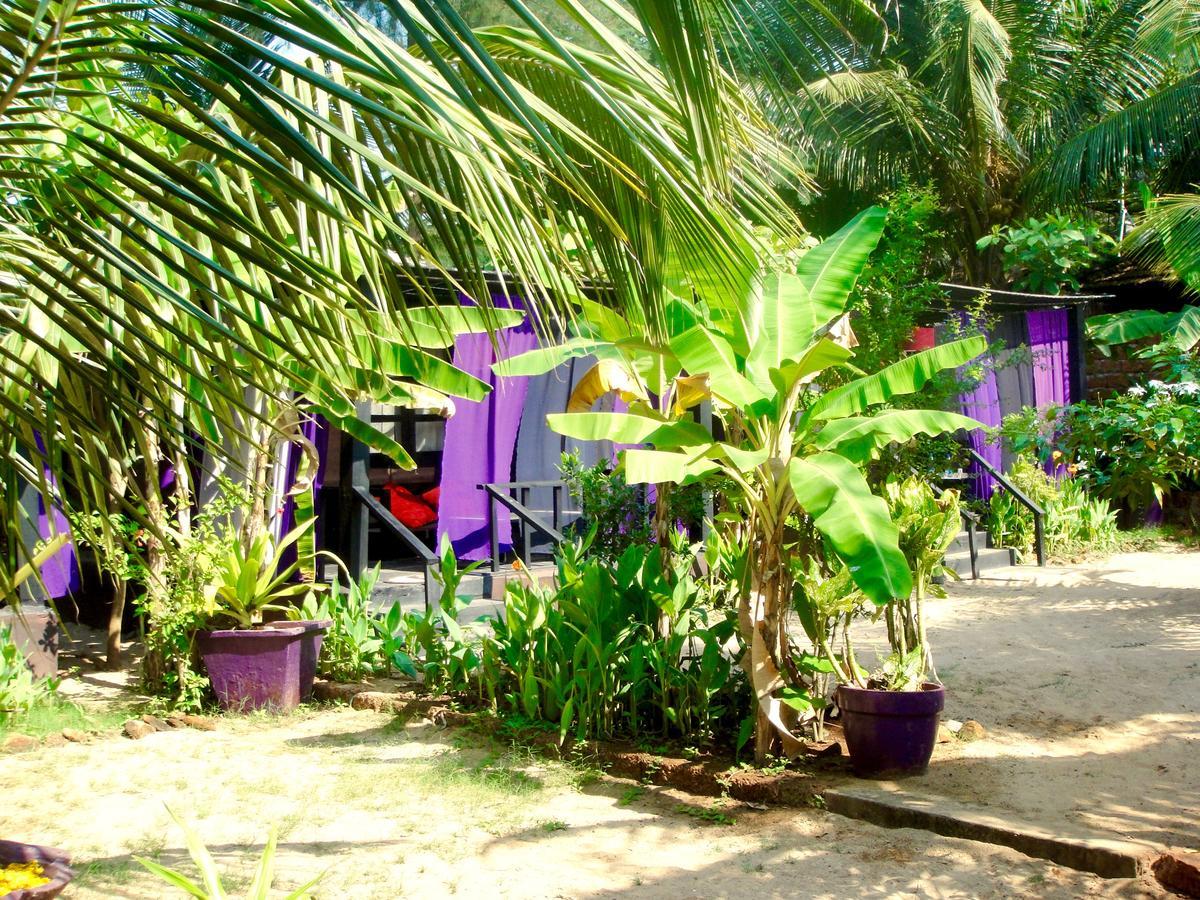 H2O Resort Agonda Buitenkant foto