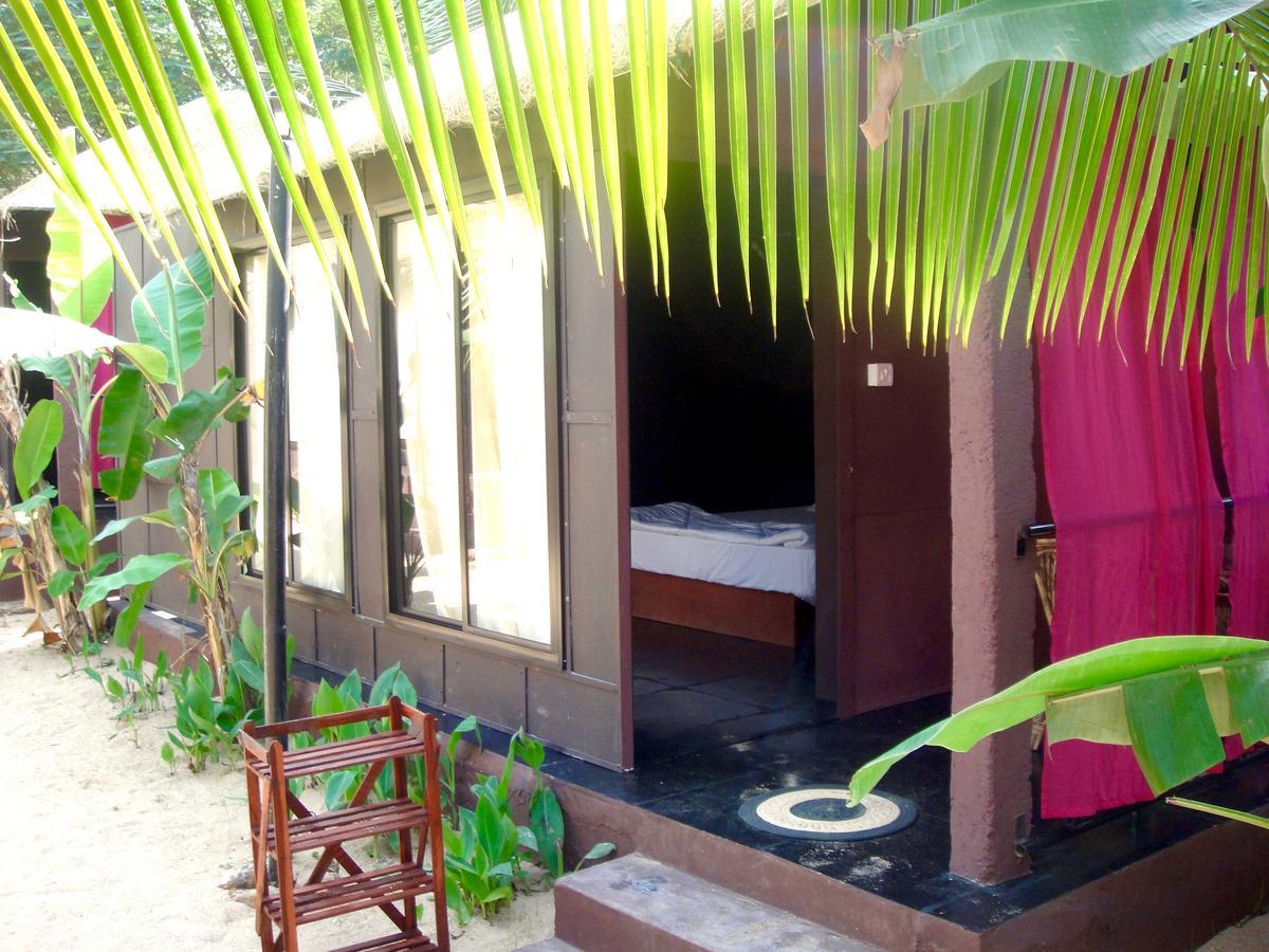 H2O Resort Agonda Buitenkant foto