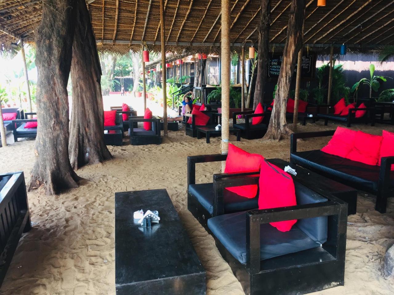 H2O Resort Agonda Buitenkant foto