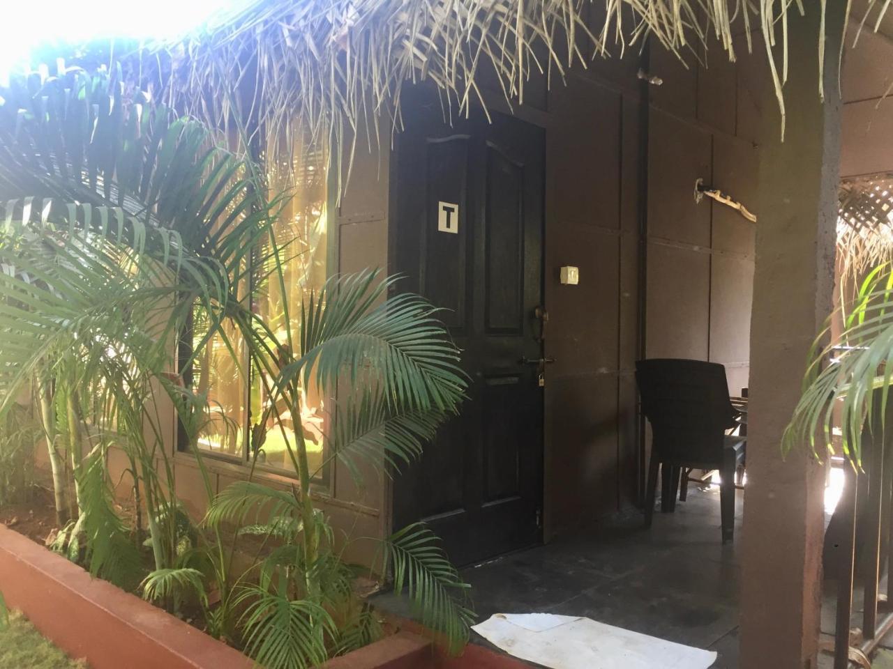 H2O Resort Agonda Buitenkant foto